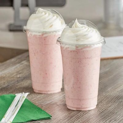 20 oz Clear Plastic Cups with Dome Lids and FREE Straws Crystal Clear PET Cup and Dome Lid with Hole for Cold Drinks To Go Iced Coffee Juice Soda Bubble Boba Tea Smoothie (100 Sets)