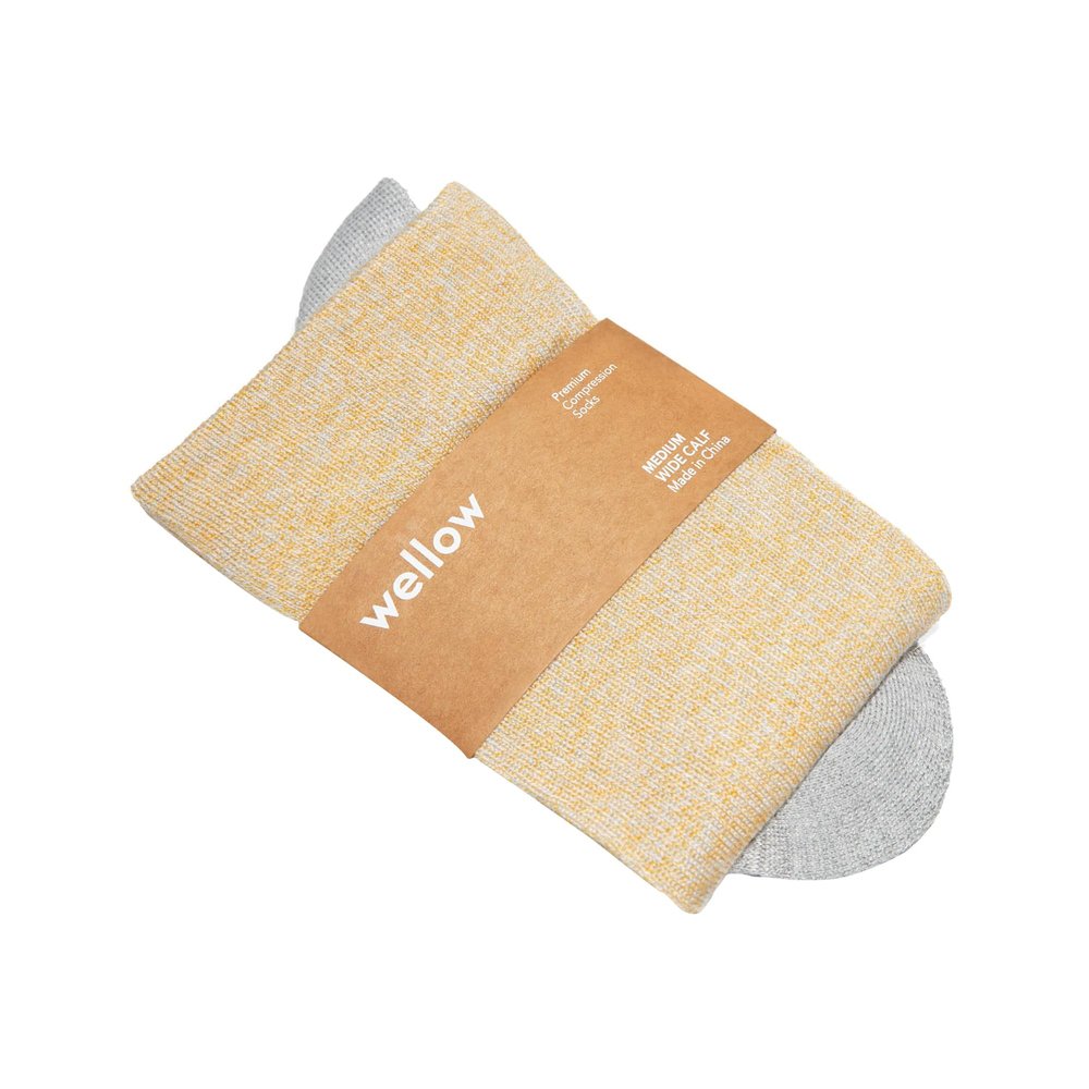 Wellow Wide Calf Compression Socks for Men & Women, 18-25 mmHg Made with Viscose from Bamboo, Nurses & Pregnancy Support, Relieves Swelling, Knee High, LR, Champagne Twist