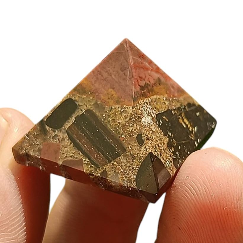 1"inch Red Jasper Crystal Pyramid Natural Crystals and Healing Stones Red Jasper Pyramids Red Gemstones for Meditation Reiki Energy Balancing Good Luck Gifts 2PCS