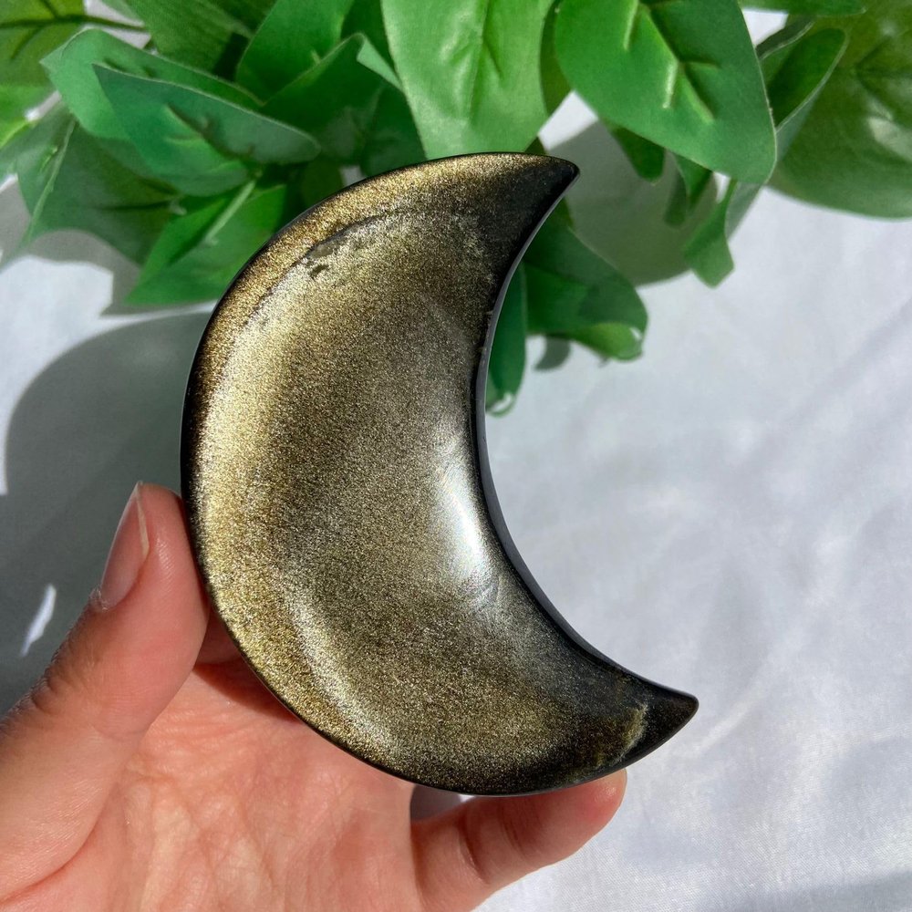 103g Golden Sheen Obsidian Slab Moon Carving with Metal Base Protective Crystal Art for Home Decor, Spiritual Healing & Unique Gifts
