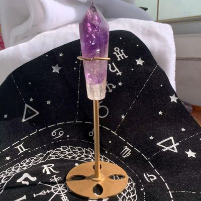 103g Natural Amethyst Crystal Wand Point with Stand Spiritual Healing, Energy Cleansing & Mystical Decor for Meditation & Rituals