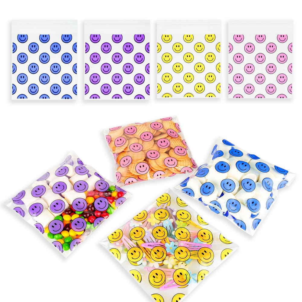 200 Pack Goodie Bags Sealable Treat Bags 6x6 Inch Plastic Gift Bags, Resealable Party Favor Bags with Happy Face Print for Candy, Snacks, Gifts, Events & Celebrations