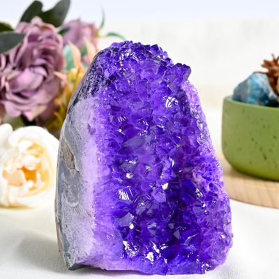 CrystalHola 200-700g Selected Raw Geode Quartz Cluster Home Feng Shui Ornaments Energy Stone Healing Tools Meditation Feng Shui Decoration,Stone Display Piece, Mineral Specimen (Purple, 300-400g)