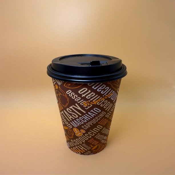20OZ Brown Design Paper Hot Cups with Black Dome Lids for Coffee, Disposable Cups for Drinks (500)
