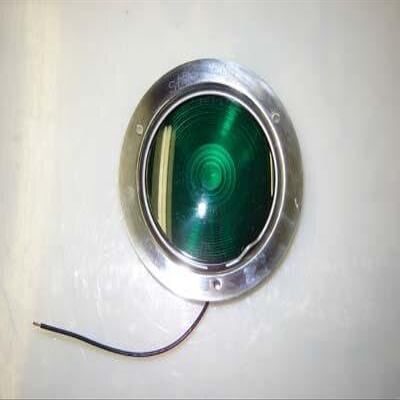 06-0-017 Nova Green Light, Outside