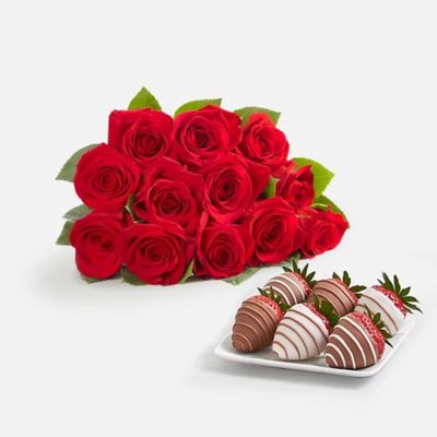 Sharis Berries 12 Classic Red Roses & 6 Chocolate Covered Strawberries Gift Set | Chocolate & Fresh Flower Gift Box | Mother's Day, Anniversary, Celebrations & Thank Yous