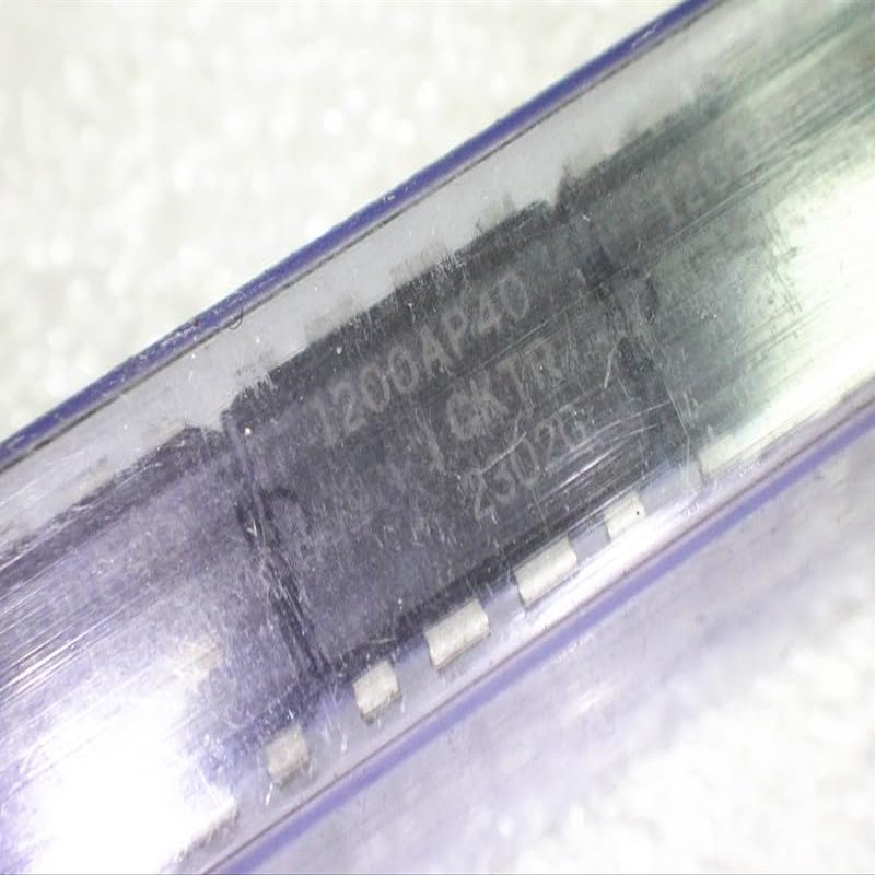10pcs NCP1200AP40G P1200AP40 DIP-8