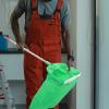 DECORNIJIA Green Removable Windproof Dustpan Long Handle Portable Outdoor Trash Picking Bag for Sanitation Workers Sturdy Garbage Holder for Yard Cleanup view 4