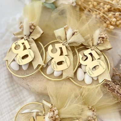 Custom Wedding Tags Heart Signs Personalized Acrylic Place Cards Table Decoration Center Pieces Party Favors Baptism Gifts (80PCS)