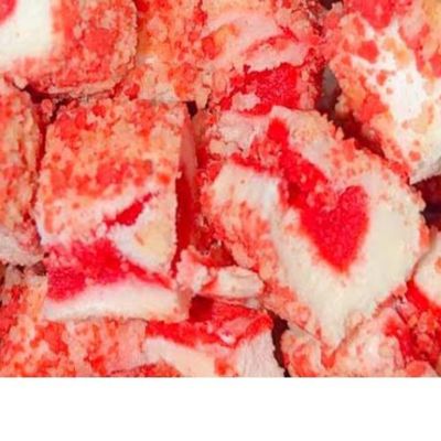Giggle Bites & Beyond- Freeze Dried Ice Cream| Crunch Strawberry Shortcake Ice Cream or Chocolate Eclair Ice cream Bites. - Perfect for Camping, Outdoor, and Party - Resealable bag (9 Oz, Strawberry Shortcake)