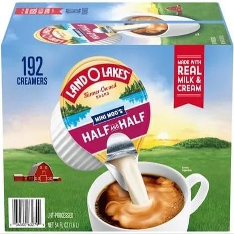 Land Coffee Creamer Mini Moos Half & Half Creamer Singles, 192 Count.
