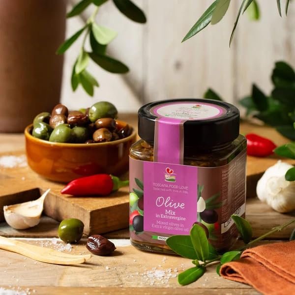 EMILIA FOOD LOVE | Mixed pitted olives in oil - 9.87oz (280g)