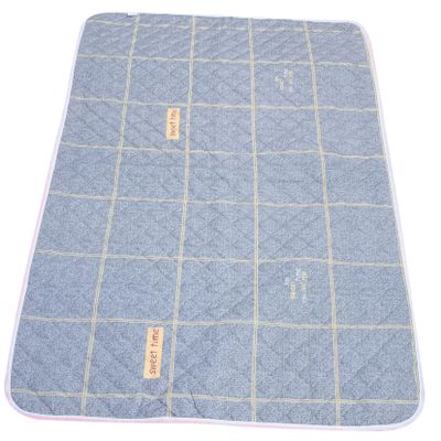 VICASKY Washable Adult Incontinence Bed Pad Quilted Pee Absorbent Mattress Protector for Elderly Patients Comfortable Reusable Diaper Mat for Bed Use Random Color