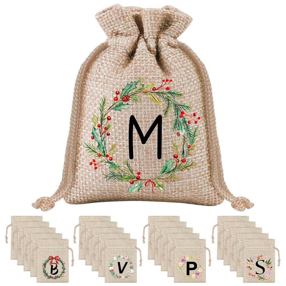 Yatihugy 50 PCSCustom Burlap Gift Bags witth Wreath,Personalized Monogram Alphabet Christmas Gift Bag Pouch Customized Burlap Sack Bags for Festival Household Party Favors Jewelry