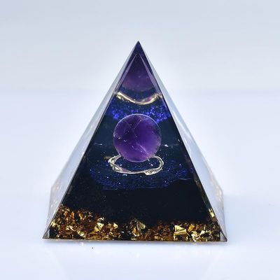 Orgone Pyramid with Amethyst Crystal Sphere, 1.969in Crystal Pyramid Energy Generator with Gold Flakes & Blue Glitter, 1pc Orgonite Crystal for Home Decor, Meditation & Spiritual Healing