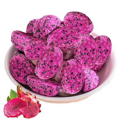 Coconut flavored dragon fruit crisps 4.23oz/120g, the rich and fragrant coconut meat collides with dragon fruit to create a new taste, a fruit snack