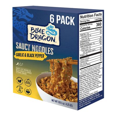 Blue Dragon Garlic & Black Pepper Saucy Noodles - 4.25oz (Pack of 6) - Knife Cut Air Dried Noodles w/Garlic & Black Pepper Sauce & Spring Onion Garnish - Quick & Easy Meal with Bold Asian Flavors