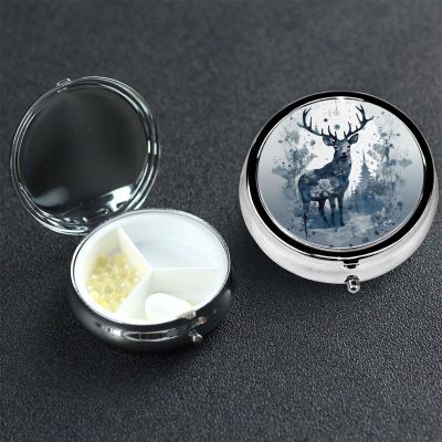 Pill Box 3 Compartment Metal Medicine Pill Organizer Bird standing on antlers Pill Case for Purse or Pocket Cute Mini Portable Pill Holder Travel Pill Container to Hold Supplements, Vitamins, Fish Oil