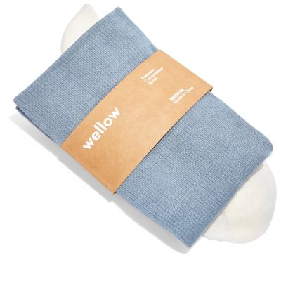 Wellow Knee High Compression Socks for Men & Women | 18-25 mmHg Made with Viscose from Bamboo | Nurses & Pregnancy Support | Relieves Swelling | Regular, M, Powder Blue