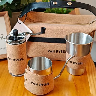 Four piece set of hand brewed coffee tools, four sets of hand ground coffee pots, holiday gift boxes, outdoor home decor