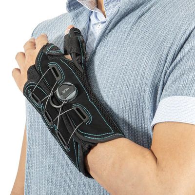 OTHESSY Q-Fit Thumb & Wrist Splint | Advanced Anatomical Wrist Support with BOA Q-Fit Compression System for Carpal Tunnel, TFCC & Radial Nerve Relief | Adjustable Aluminum Palmar Splint Stabilizer for Recovery & Pain Relief | Medium Right