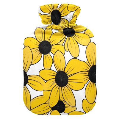 Black-Eyed Susan Simple Line Art Valentinesnes hot Bottle Water Bag with Soft Cover, 2L Warm Water Bottle for Bed for Menstrual Cramps, Neck and Shoulder Pain Relief, Bolsa de calor para Dolor