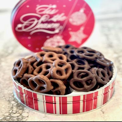 Shriver's Ocean City Chocolate Covered Pretzel Holiday Tin 8 oz