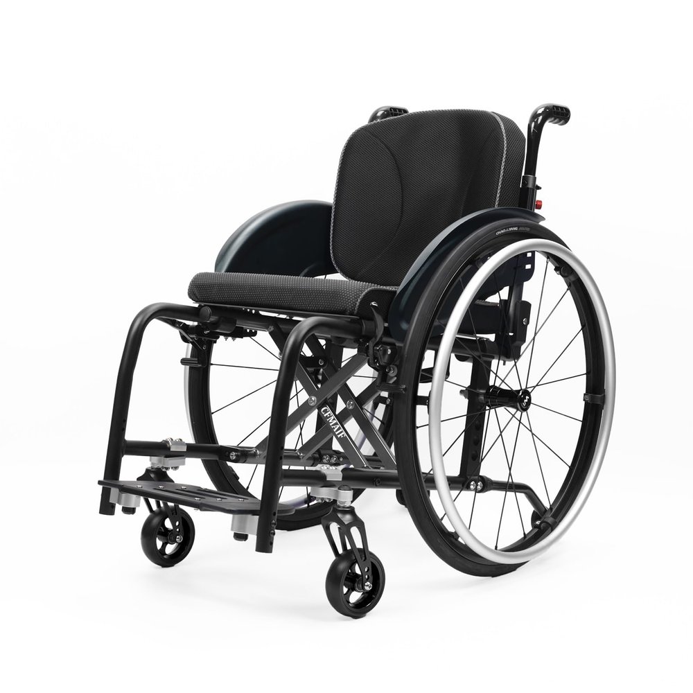 CFMAIF Aluminium Alloy Folding Portable Wheelchair, Lightweight Sports Manual Chair, Removable Tires, Anti-Tip Wheels, for Boarding Travelling(Black,42cm/16.5in Seat)