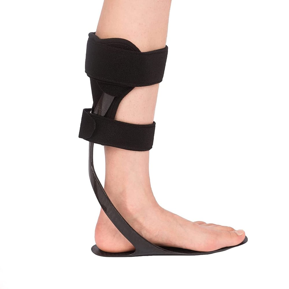 Carbon Fiber Foot Drop Bracket - Ankle Foot Orthosis for CVA, MS - Gait Assist Support for Drop Foot - Reliable and Effective Orthotic Brace,Right-M
