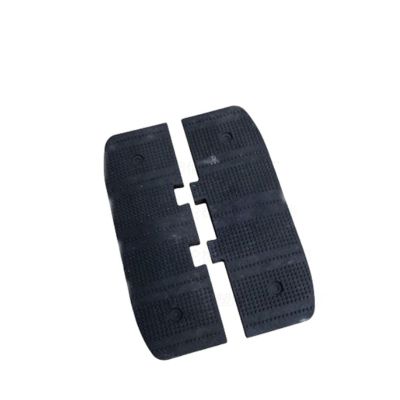 QICBYING Road Slope Vehicle Buffer StripTrapezoidal Rubber Speed Bumps,Rubber Curb Ramps Heavy Duty Driveway Curb Ramp(1pcs,60 * 20 * 3.5cm)