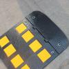 QICBYING Road Slope Vehicle Buffer StripTrapezoidal Rubber Speed Bumps,Rubber Curb Ramps Heavy Duty Driveway Curb Ramp(1pcs,60 * 20 * 3.5cm) view 4