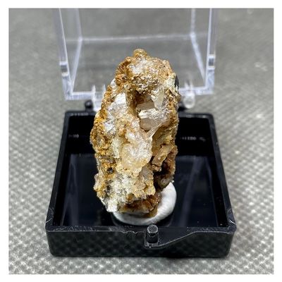 Crystal Stone Natural Mineral Specimen Stones and Crystals Quartz (Box Size 3.4 Cm) Crystal Stone Holder Necklace(Type B)
