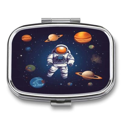 Space AstronautMetal Pill Box 3-Compartment Portable Medication Boxs Compact Pill Case for Travel Vitamins Pill Organizer Daily Medication Storage Box