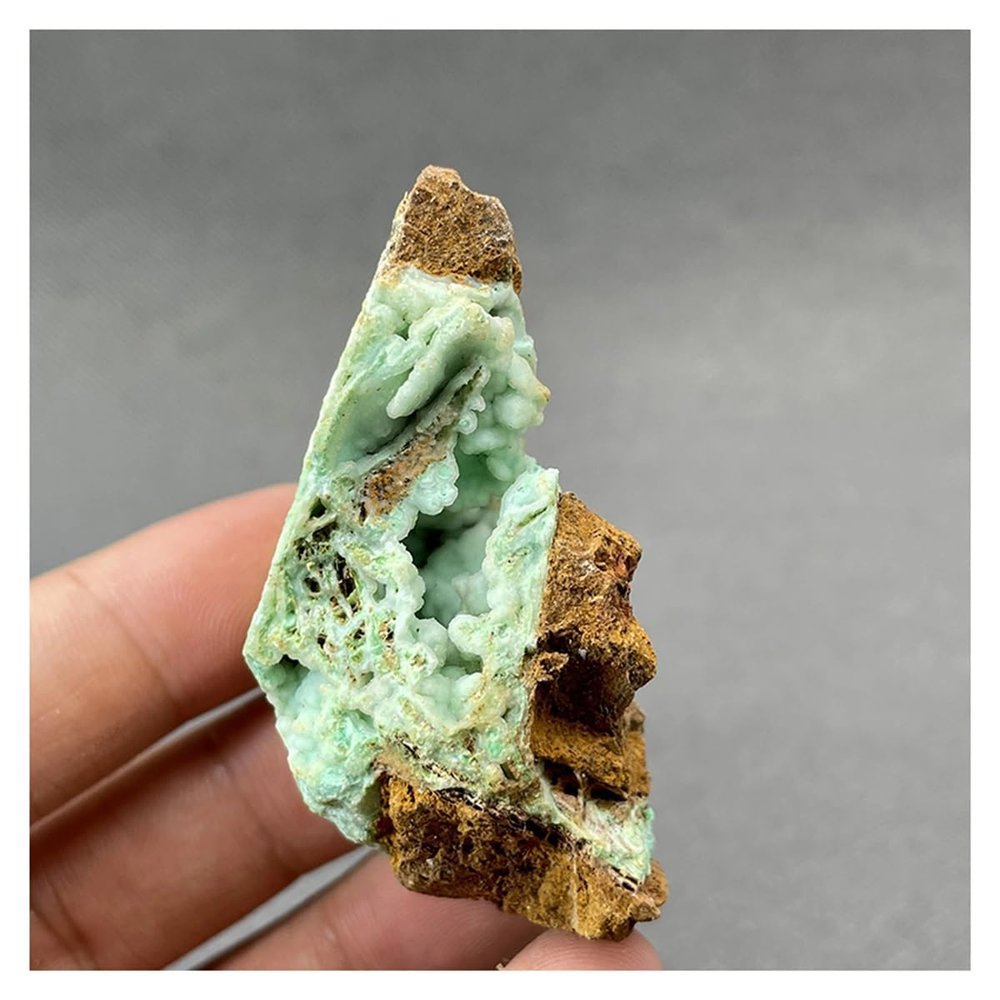 Crystal Stone Natural Green Variscite Mineral Specimen Quartz Crystals Crystal Stone Holder Necklace(38g 33 * 30 * 59mm)