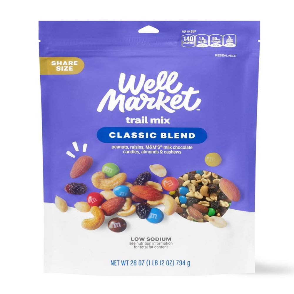 Well Market Trail Mix Classic Blend, Mixed Nuts with Chocolate, 8 oz