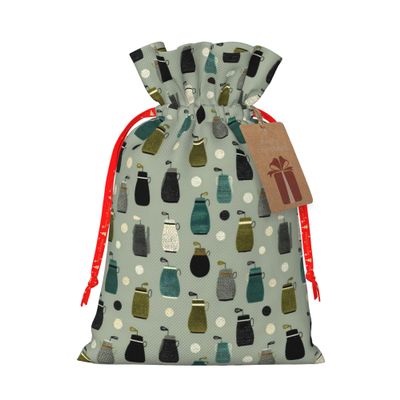 Qewfoju Golf Bags And Balls 1 Pattern Christmas Gift Bags Gift Bags Drawstring with Tags for Xmas New Year Present Wrapping Holiday Wedding Party Supplies Small