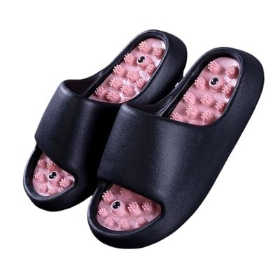 GHAKKE Foot Massage Acupressure Slippers Women Men Deep Tissue Foot Massager Non-Slip Shower Shoes Reflexology Acupuncture Sandals Relieves Nerve Tension and Pain in The Feet(Black,39 EU)