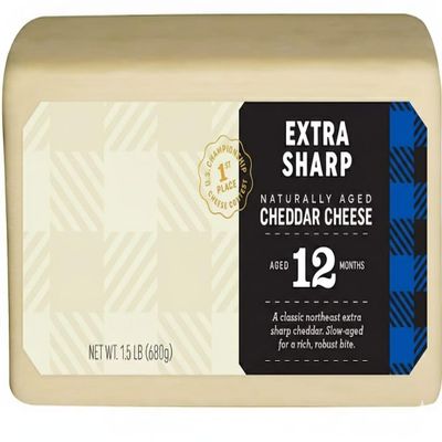 Creamery Extra Sharp Naturally Aged Cheddar Cheese , Extra sharp cheddar , Lactose-free , Gluten-free , Owned by cooperative of farmers , Fresh pasteurized milk, cheese cultures, salt, and enzymes , [ 24 oz , 1.5 lb ]
