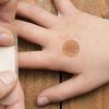 HOMSFOU Elastic Fabric Bandages Fingertip Knuckle Wound Care Stickers 30mm Round Adhesive Bandages 100pcs Breathable Flexible for First Aid and Finger Protection view 4