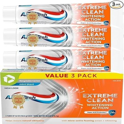 Extreme Aquafresh Clean Whitening Action Fluoride Toothpaste, (Pack of 3) Mint Blast, 5.6 oz