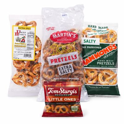 Pennsylvania Local Handmade Pretzel Variety Pack Salty Pretzels Made by Uncle Henrys,Martins, Hammonds, Tom Sturgis mini, PA Dutch Old Fashioned Snack Bundle
