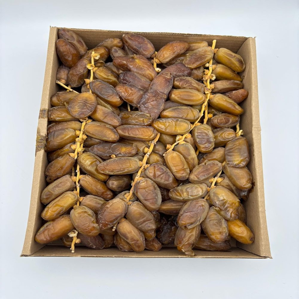 Algeria Premium Branched Deglet Noor Dates, 6.6 lb. (3 kg)