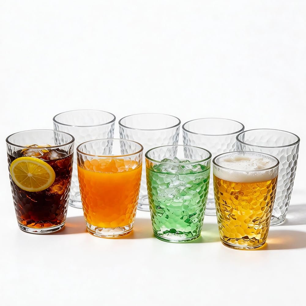 AKMQYM Shatterproof Plastic Drinking Glasses, 18 oz Reusable Tumbler Cups Set of 8, BPA Free Unbreakable Plastic Cups, Dishwasher Safe for Daily Use, Party, Kitchen, Transparent