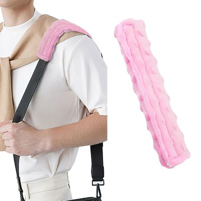 ZHUOGWJFJ 1 PCS Cushioned Arm Sling Padding for Neck,Slim Sling Pad Neck Shoulder Strap Cushion for Wrist Hand Injury Support Strap Padded Women Men (Pink)