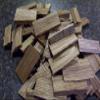 White Oak Chips for Aging Whiskey, Flavoring Wine, and Garnishing Drinks, 1 Pound view 2