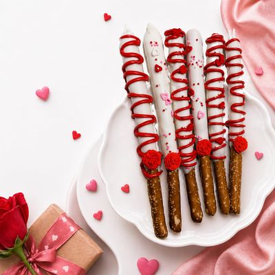 Chocolate Covered Pretzel Rods 12 Pieces (red)
