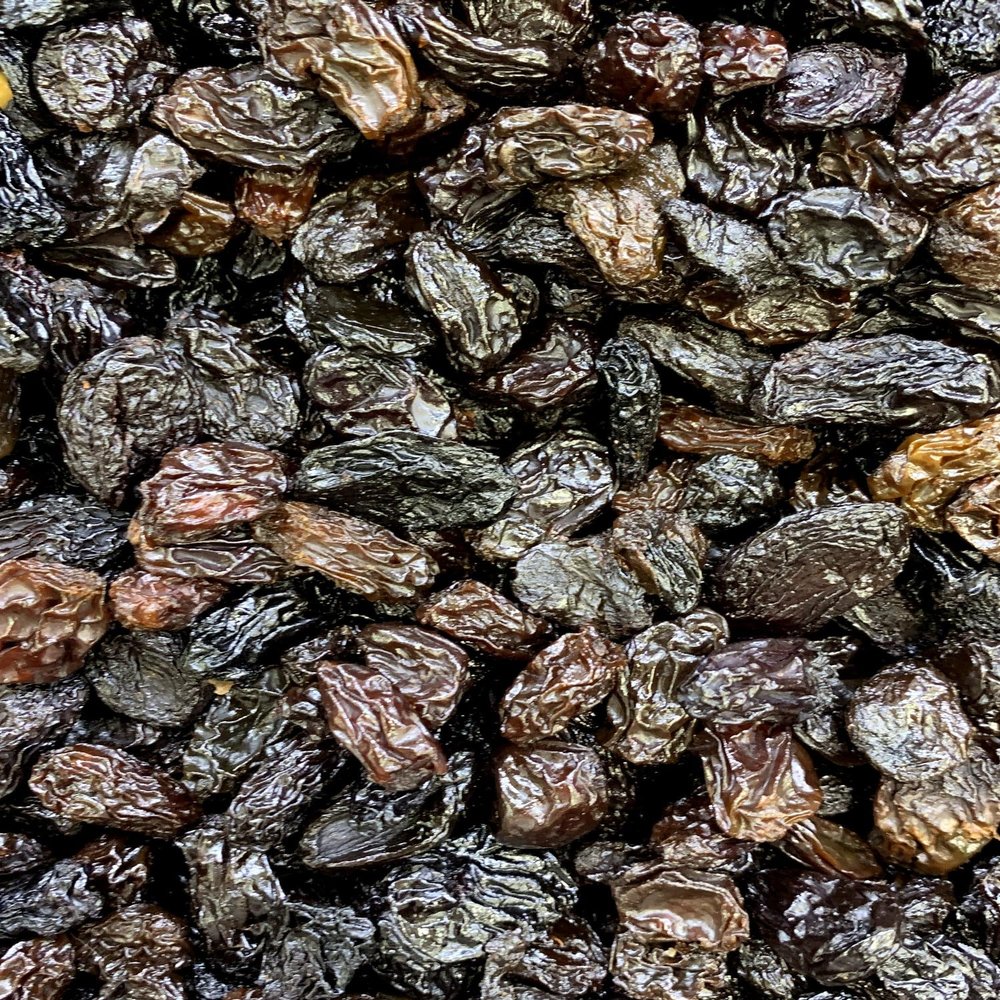 Jumbo Thompson Black Raisins Oil-Treated, Sun Dried Seedless Grapes, Large & Plump, Sweet Snack for Baking, Cooking & Trail Mix (1 Pound)