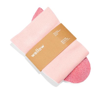 Wellow Aerolite+ Knee High Compression Socks for Women & Men 18-25mmHg Circulation & Swelling Relief for Travel, Nurses, Pregnancy Breathable & Moisture-Wicking Bamboo Powder Pink, L