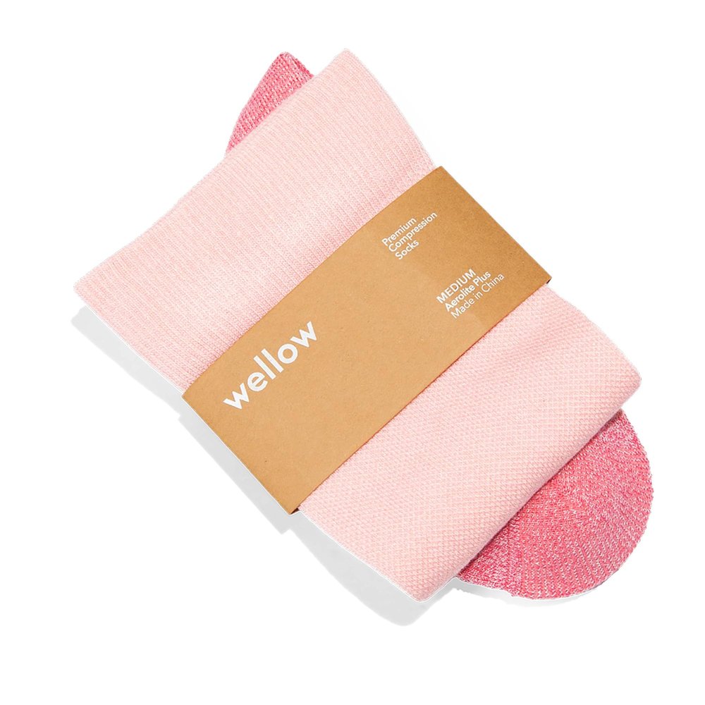 Wellow Aerolite+ Knee High Compression Socks for Women & Men 18-25mmHg Circulation & Swelling Relief for Travel, Nurses, Pregnancy Breathable & Moisture-Wicking Bamboo Powder Pink, L