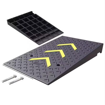 Heavy-Duty Rubber Curb Ramps for Driveway with Safety Arrows Portable Wheelchair Ramp Mat, Kerb Ramps for Cars, Bikes & Mobility Scooters(50x100x12cm/19.7x39.4x4.7in)